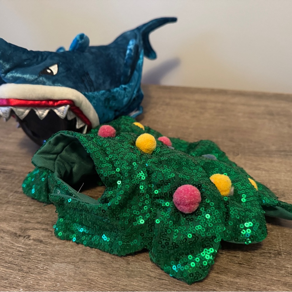 Pet Costumes. Green Sequin Christmas Tree Costume with Shark Costume